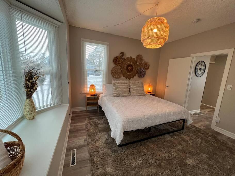 A Very Unique Quirky And Comfortable Home สโปแคน ภายนอก รูปภาพ